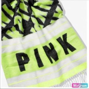 NWT VS PINK Oversized Blanket Scarf